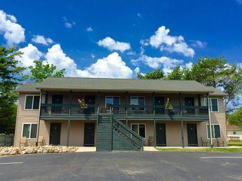 Lucky Horseshoe Cabins Hotel Au Sable Екстериор снимка